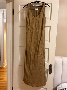 Sleeveless Tan - olive Maxi Dress - Elegant Everyday Slip